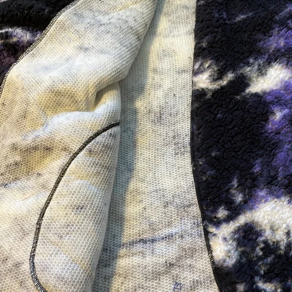 🔥SALE🔥NWT LulaRoe Teddy Bear Jacket - Picture 6 of 7